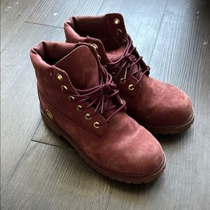 Timberland Red and Gold Ankle Boots with Classic Design